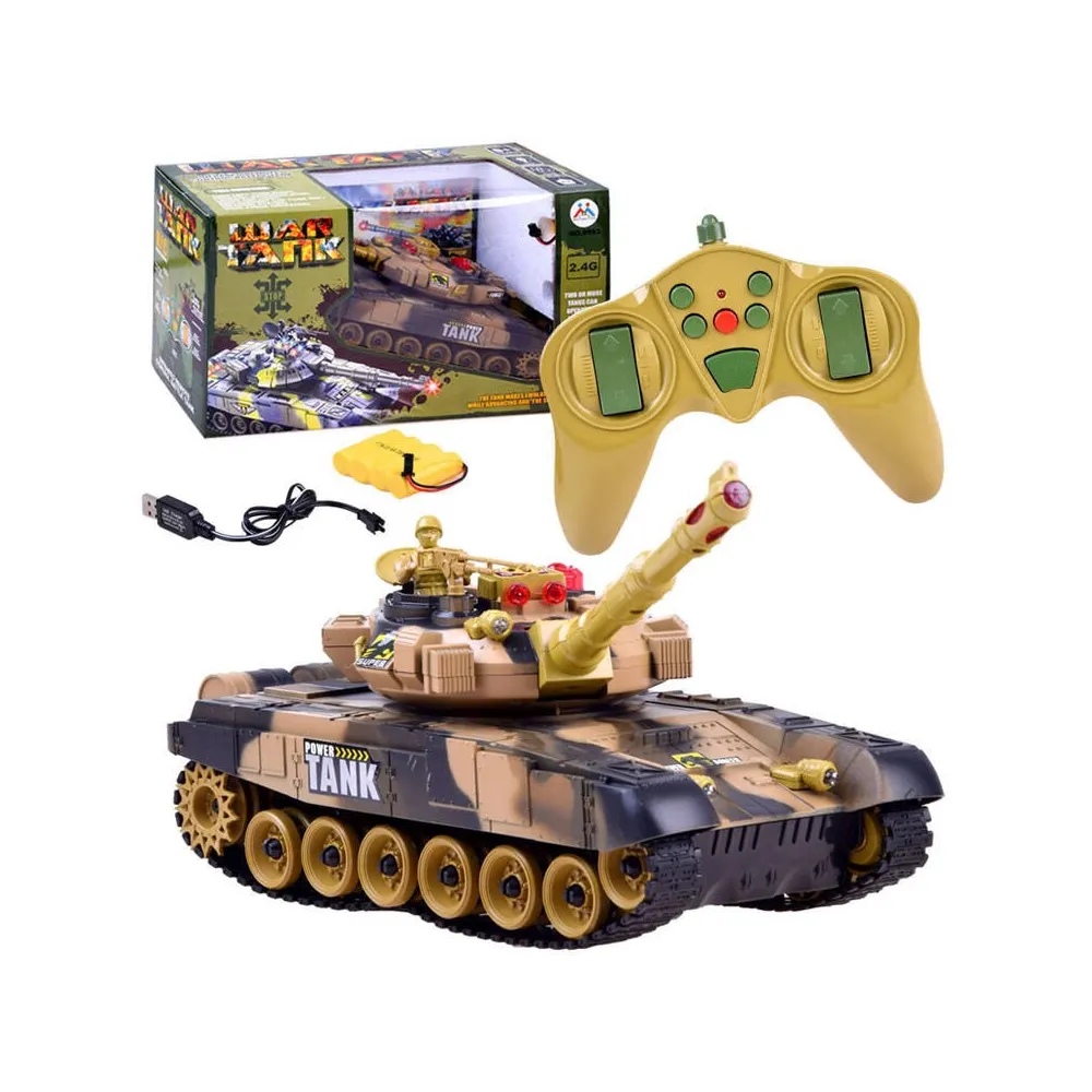 Czołg bitwa RC0036MO w pustynnym kamuflażu z pilotem na tle kartonu