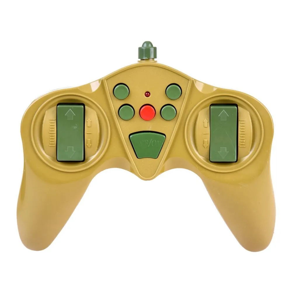 Zbliżenie na pilot wielofunkcyjny sterujący czołgiem zdalnie