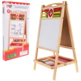 zbliżenie na liczydło zamontowane nad tablicą