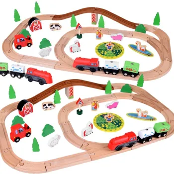 drewniana kolejka z motywem farmy na białym tle