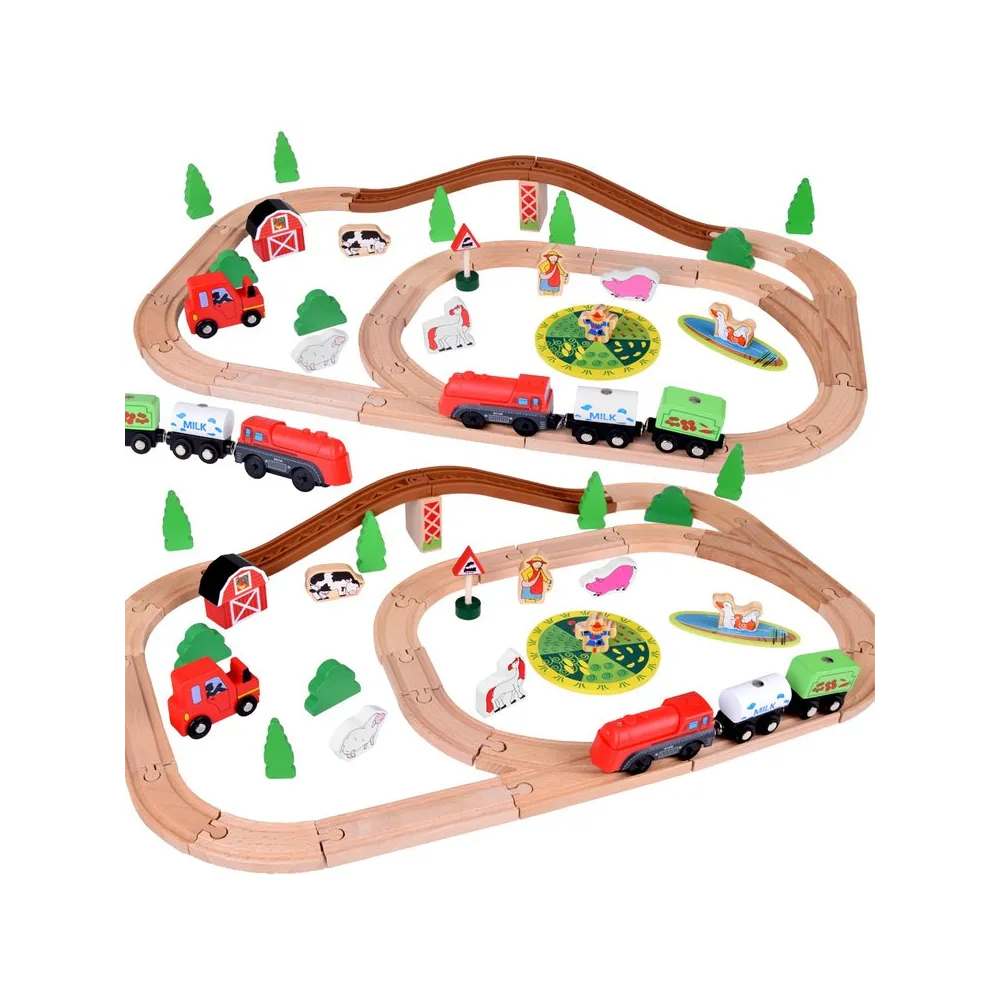 drewniana kolejka z motywem farmy na białym tle