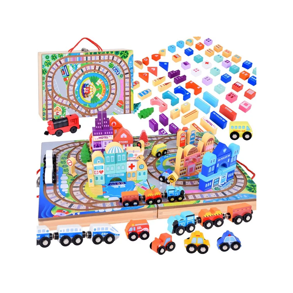 drewniana kolejka z zestawem klocków do budowy miasta