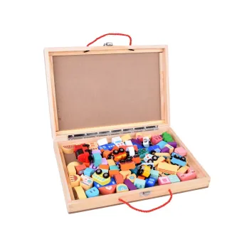 drewniane pojazdy miejskie i budynki w zestawie kolejki