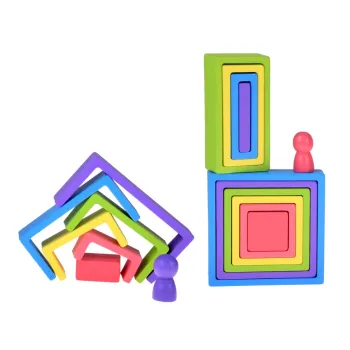 widok całego zestawu drewnianych elementów do kreatywnej zabawy