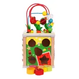 ścianka z kołami zębatymi i panelem godzin na drewnianej kostce