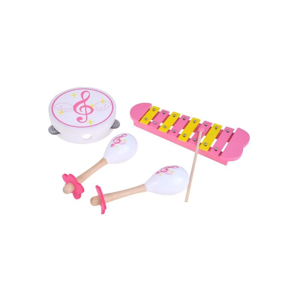 drewniany zestaw instrumentów muzycznych dla dzieci na białym tle