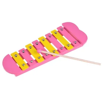 szczegół instrumentów – gładka powierzchnia drewna i intensywne kolory