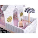 czytelnia i przestrzeń dla melomana na piętrze domku