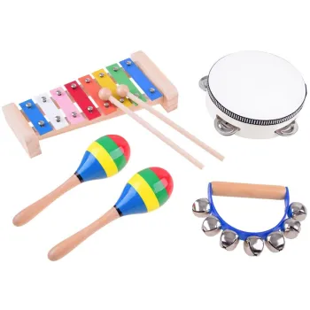 marakasy drewniane z zestawu instrumentów dziecięcych