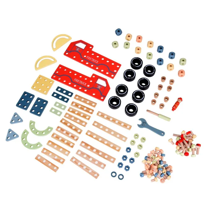 zbliżenie na kolorowe śruby oraz kółka zestawu konstrukcyjnego dla dzieci