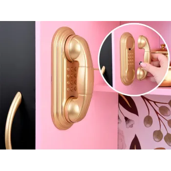 kwiatowy motyw na tylnej ścianie kuchni dziecięcej