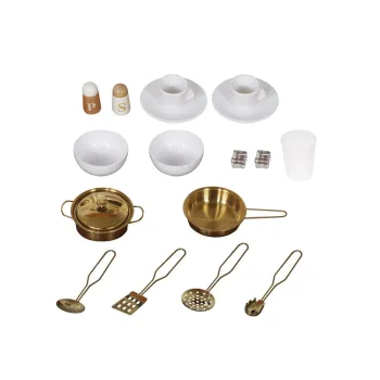 Detal drzwi pralki i dozownika wody w kuchni drewnianej