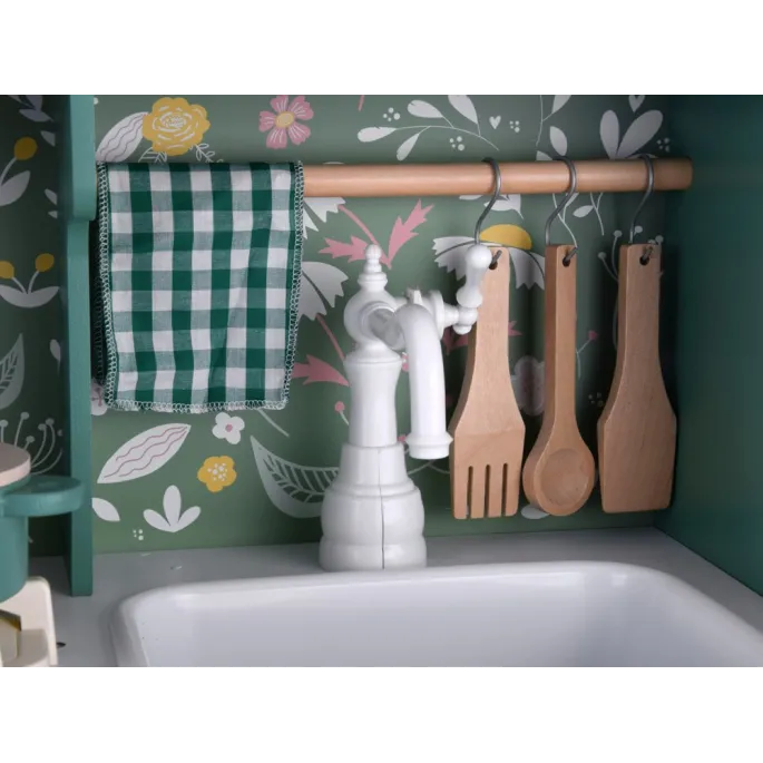 lodówka z dozownikiem wody, element kuchni retro dla dzieci