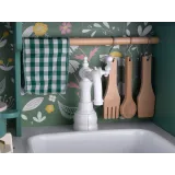 lodówka z dozownikiem wody, element kuchni retro dla dzieci