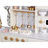 widok kuchni z efektami świetlnymi na palnikach