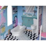 aranżacja łazienki i kuchni w drewnianym domku dla lalek