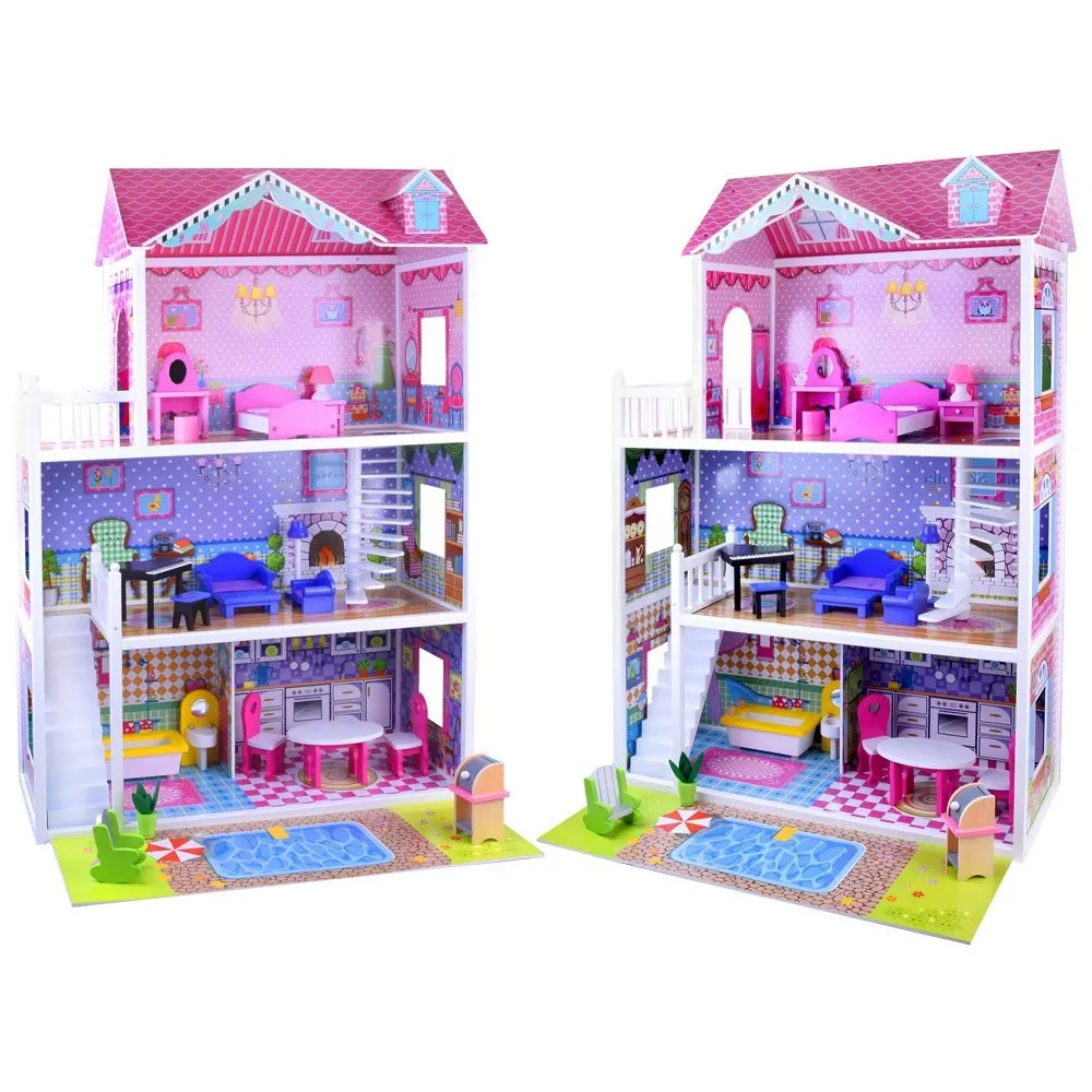 widok drewnianego domku dla lalek z trzema piętrami