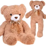 duży miś pluszowy benek o wysokości 110cm na białym tle