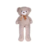 zbliżenie na twarz pluszowego misia benio z wyraźnymi oczami