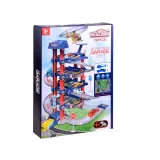 helikopter na lądowisku zabawkowego parkingu