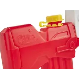 Dzieci bawiące się pistoletem na wodę Nerf Fortnite Burst na dworze