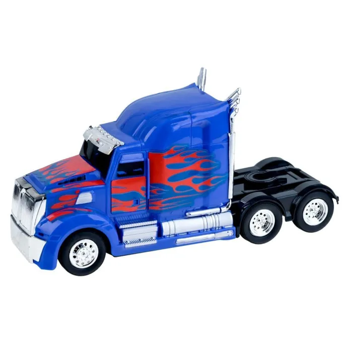 otwarte drzwi naczepy umożliwiające załadunek przedmiotów