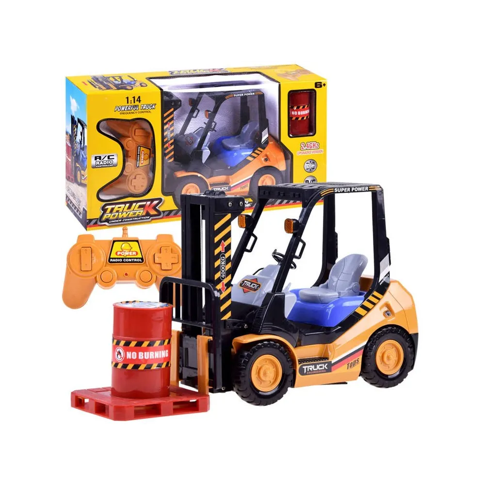 zdalnie sterowany wózek widłowy na zbliżeniu z widocznymi detalami