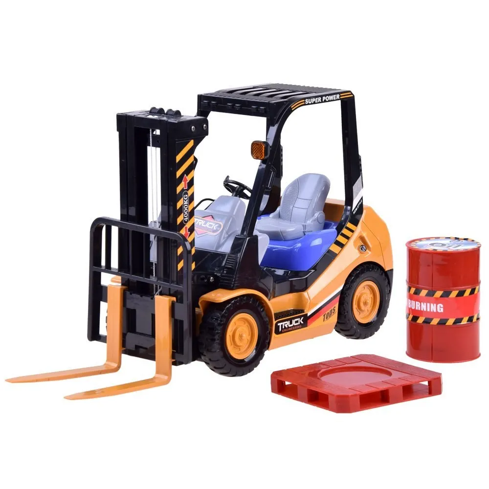 widok boczny wózka widłowego z widełkami w pozycji podniesionej