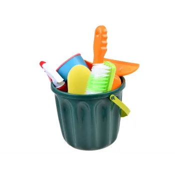 zmiotka, miotła i łopatka z kompletu dla najmłodszych