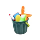 zmiotka, miotła i łopatka z kompletu dla najmłodszych