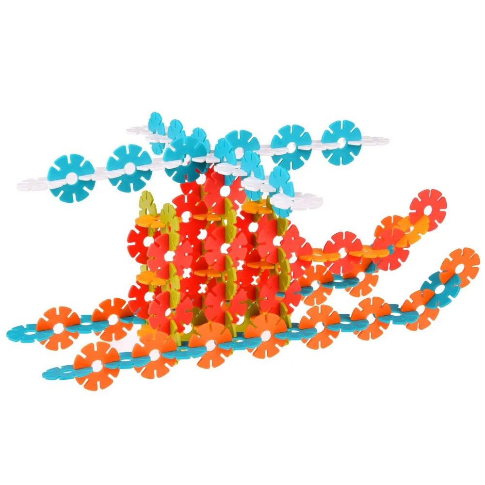 Kolorowe elementy gwiazdek ułożone w prosty wzór
