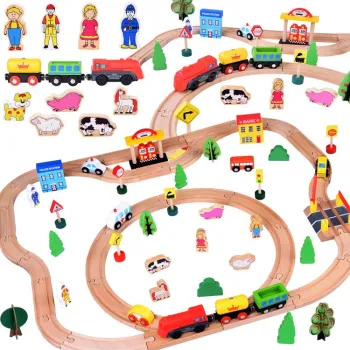 drewniana kolejka dziecięca z trasą i lokomotywą na baterie