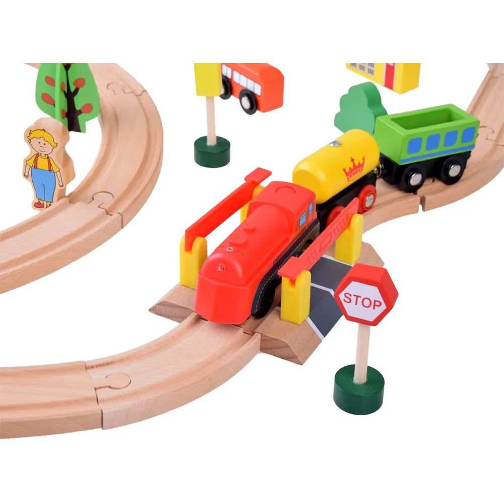 drewniane tory i budynki zaprojektowane dla małych dzieci