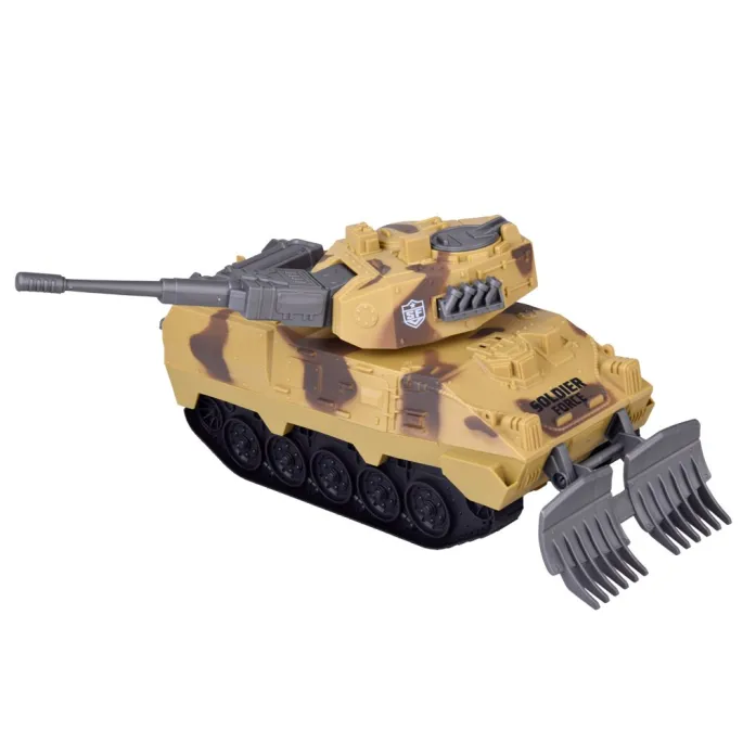 myśliwiec z podniesioną szybą kokpitu gotowy do akcji powietrznej