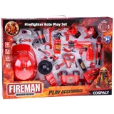 detal kasku strażackiego i walkie talkie z zestawu do zabawy