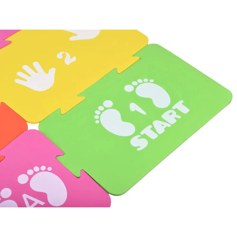 gra z piankowymi puzzlami stanowiącymi trasę do aktywności ruchowej