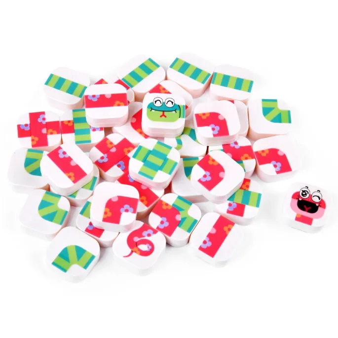 Rozgrywka solo z użyciem planszy i kart zadaniowych