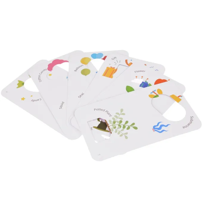 elementy zestawu: tablet i karty pokazane osobno