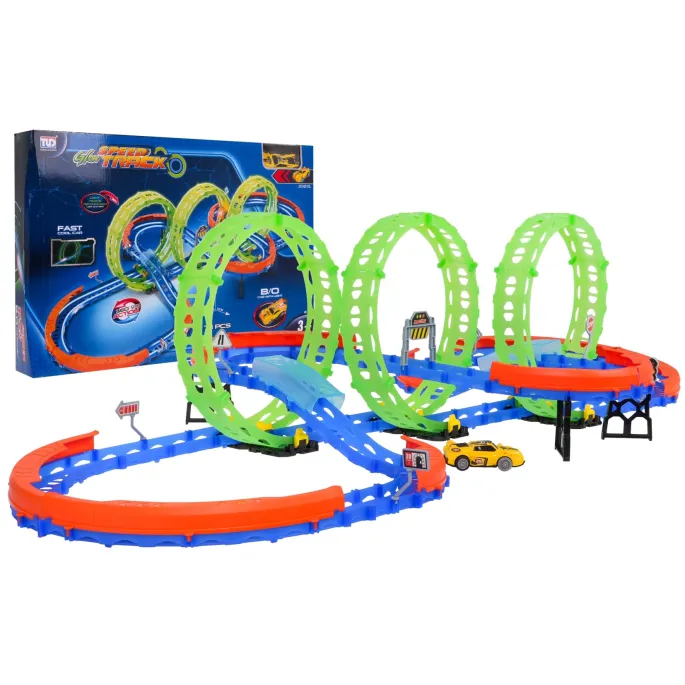 Widok toru z pętlami 360 stopni i fluorescencyjnymi elementami