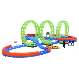 Dwupoziomowy układ toru wyścigowego z zestawem znaków drogowych