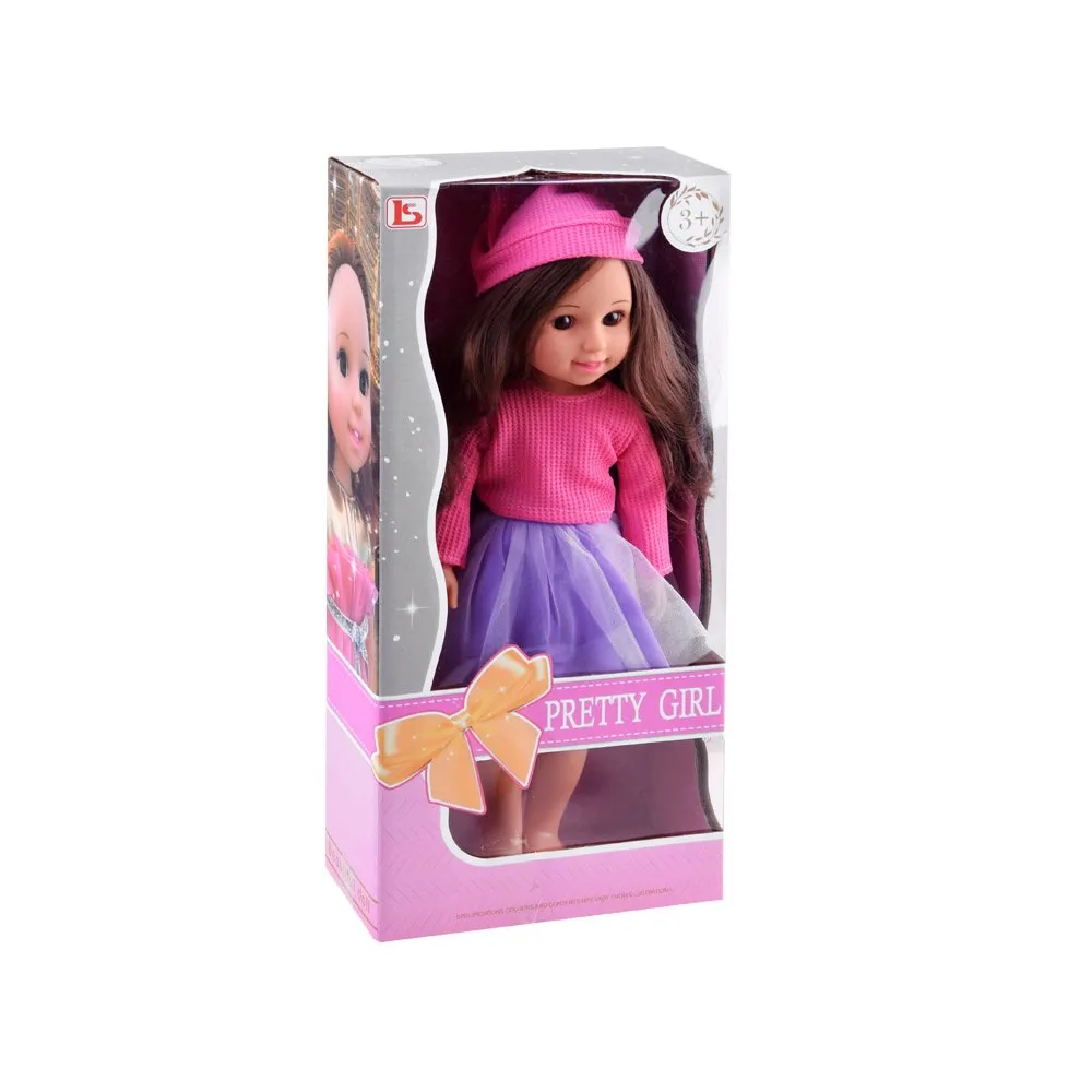 Elegancka lalka przygotowana do stylizacji włosów i kreatywnej zabawy