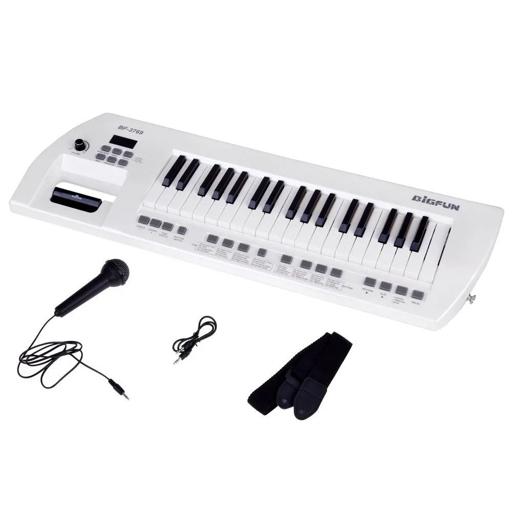 pianino dziecięce z panelem funkcyjnym i mikrofonem na statywie