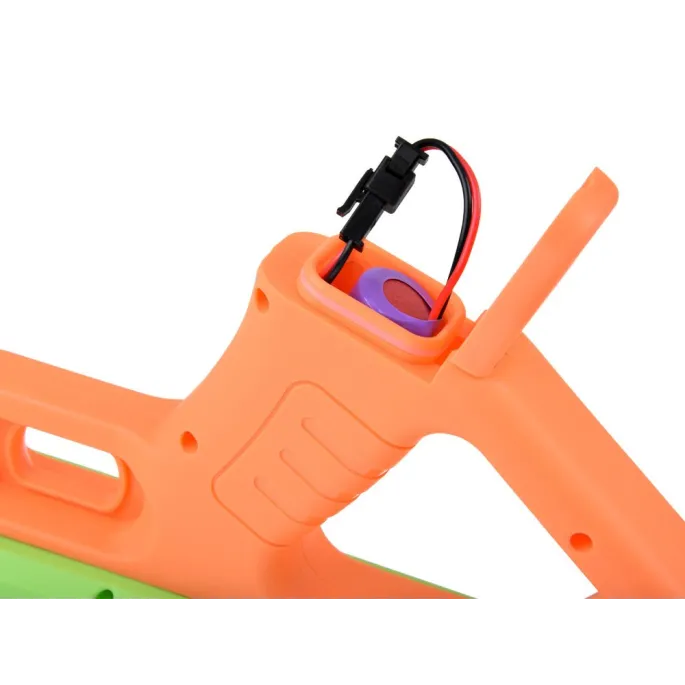 widok całego zestawu: pistolet, akumulator, kabel usb