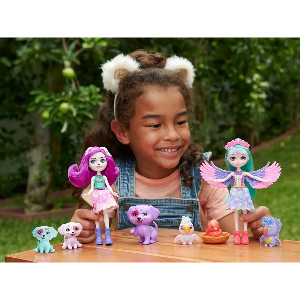 Detale stroju i butów Dessa Dalmatian na tle kolorowych akcesoriów