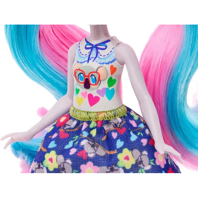 Rodzina pand i bohaterki zestawu na tle leśnych motywów