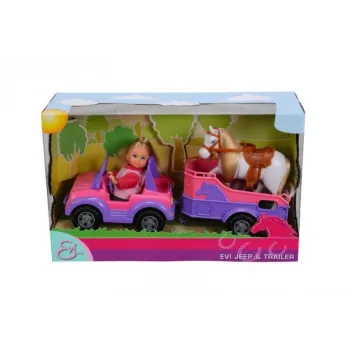 Evi w jeepie z przyczepką i koniem podczas zabawy