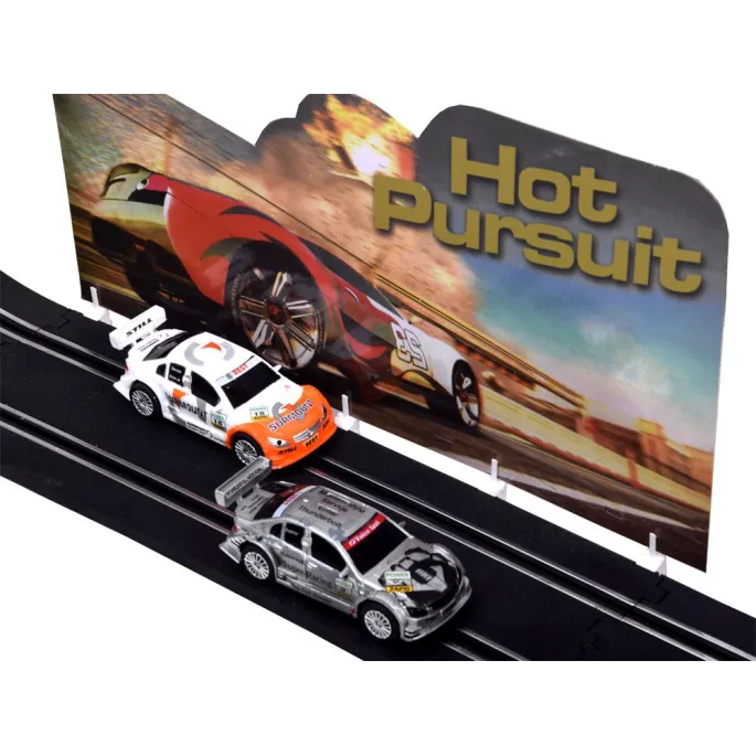 mostek i oznakowania na trasie wyścigowej rc0584