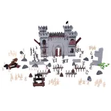 zbliżenie na żołnierzyków oraz rycerzy w różnych kolorach