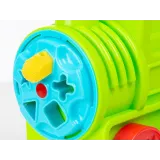 Fragment zestawu z trzykolorową masą plastyczną w pojemnikach