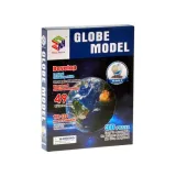 zbliżenie na przestrzenną kulę ziemską stworzoną z elementów